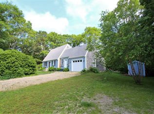 15 Vista Cir, Mashpee, MA 02649