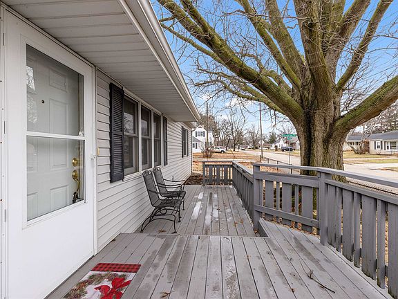 4th image of 2820 Buckingham Dr