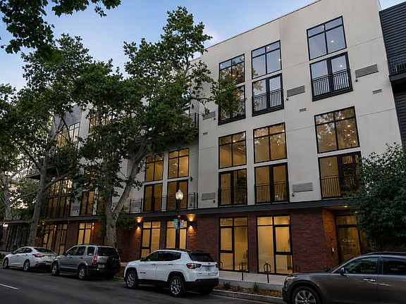 2nd image of 620 15th St #115