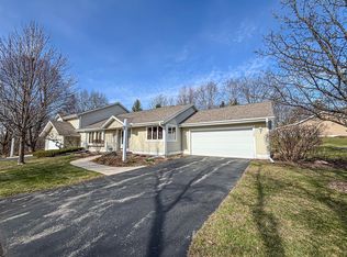 126 Harrogate Dr, Waukesha, WI 53188