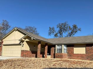 2207 Spring Br, Okmulgee, OK 74447