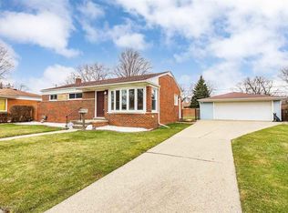 20847 Lantz St, Clinton Township, MI 48035