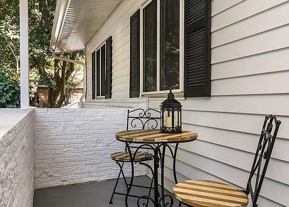 2nd image of 1102 Onslow Dr