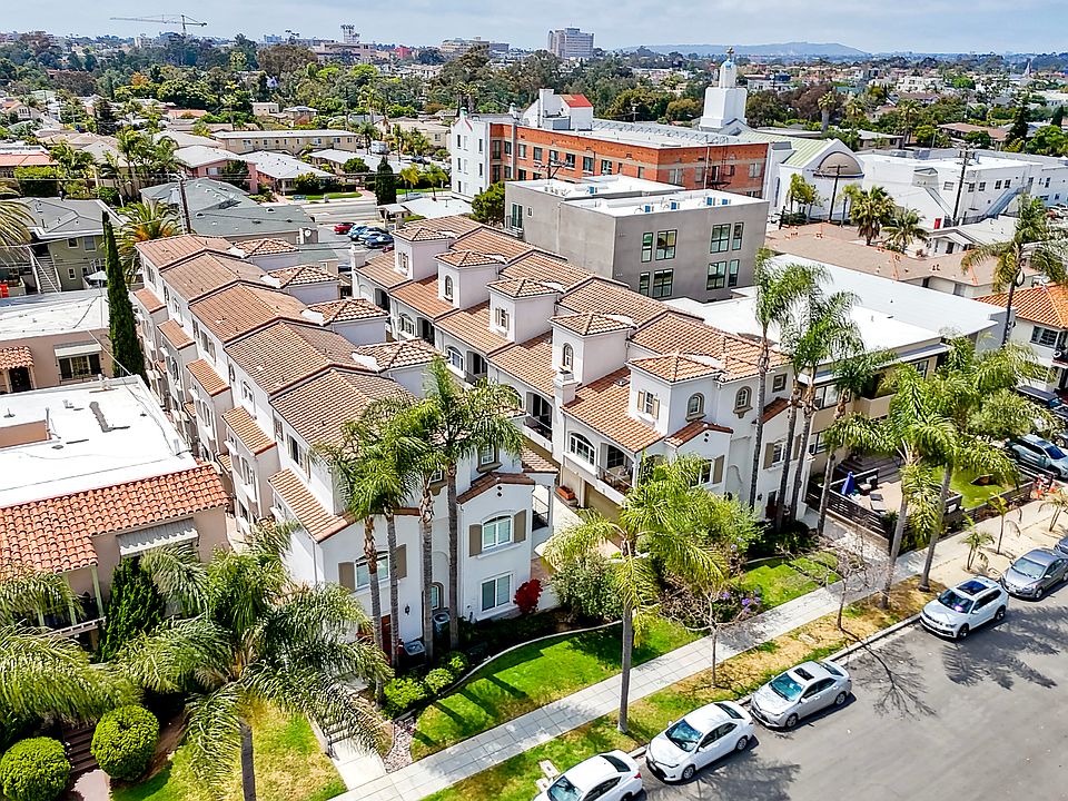 Urban living in a quiet off-street