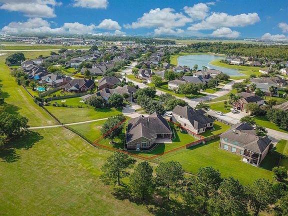 2nd image of 507 Lantern Lake Ct