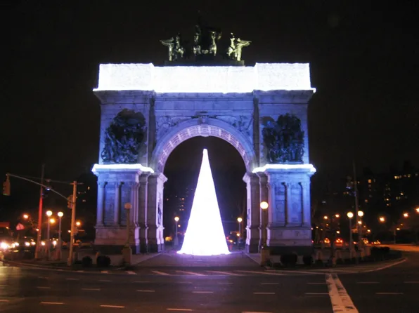 35 Eastern Parkway image 10 of 11