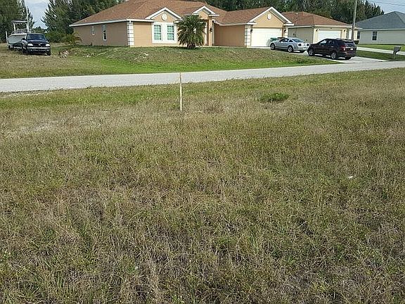 4th image of 526 NW 7th Pl