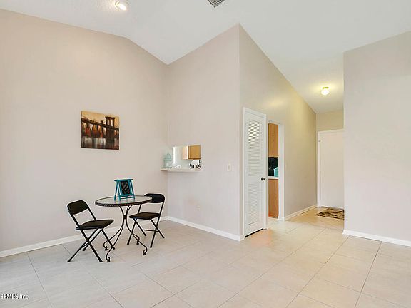 4th image of 8424 Long Meadow Cir N