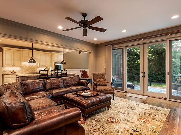 4th image of 1264 Anthem View Ln