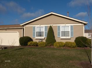 67 Constance Way E, Rochester, NY 14612