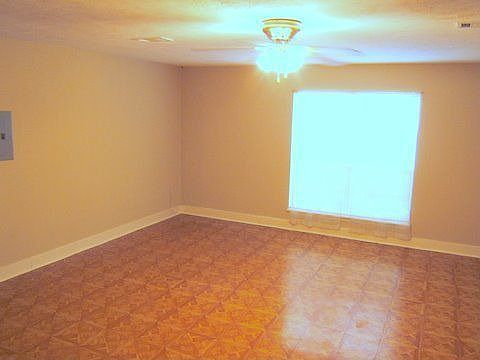 EXTRA Space, Living or Formal Dining