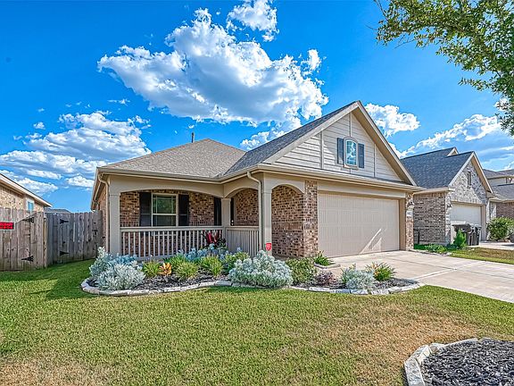 3rd image of 3519 Fern Footpath Ln