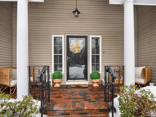 107 Meadow Ln Unit 107, Randolph, MA 02368