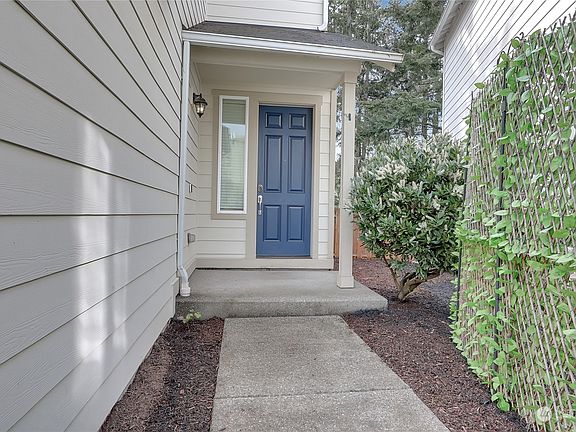3rd image of 19126 96th Avenue Ct E