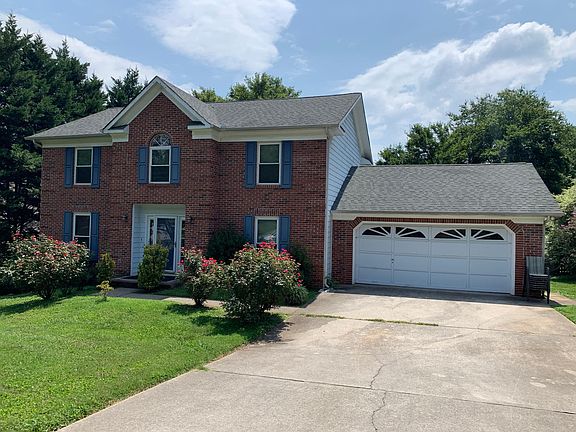 2nd image of 1413 Queensbridge Dr