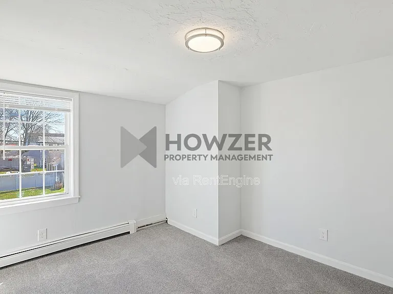 24 Crocker St #A4 — Photo 13