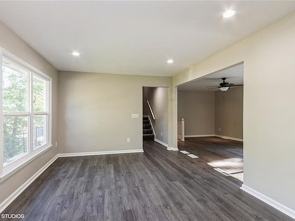 4th image of 7124 W 54th Ter