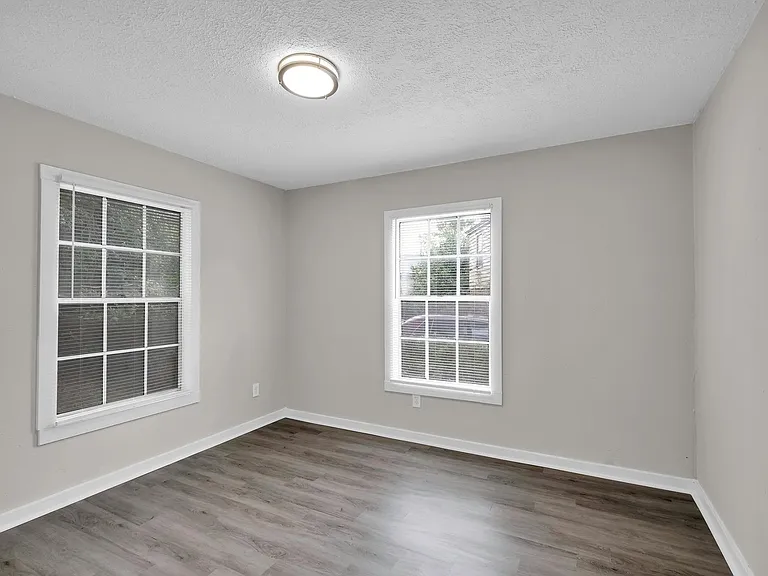 6418 Sapphire Dr — Photo 19