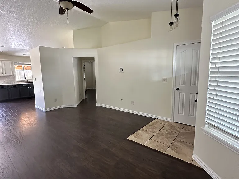 8378 W Pamela St — Photo 9