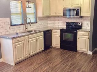 7001 Manor Cir, Amarillo, TX 79109