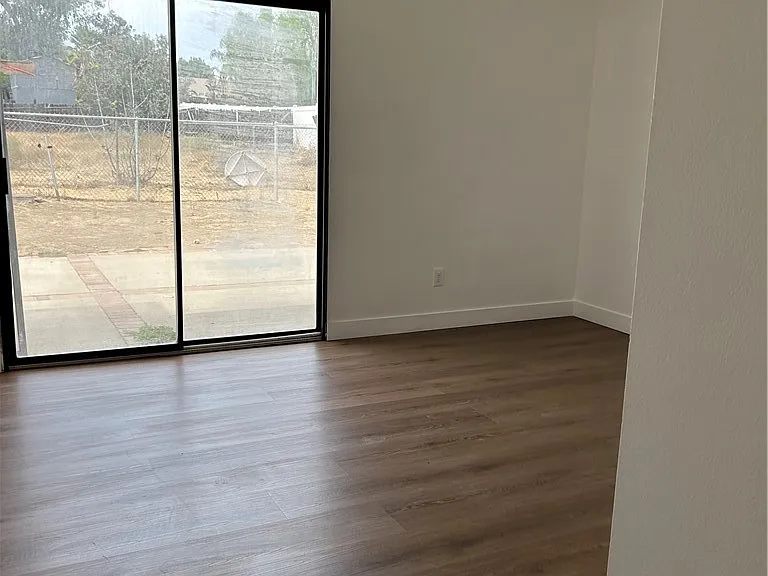 28224 Bay Ave — Photo 13