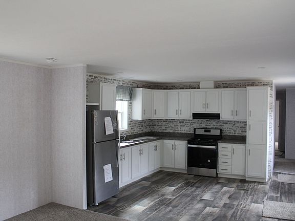 3rd image of 12806 Glen Brook Ct