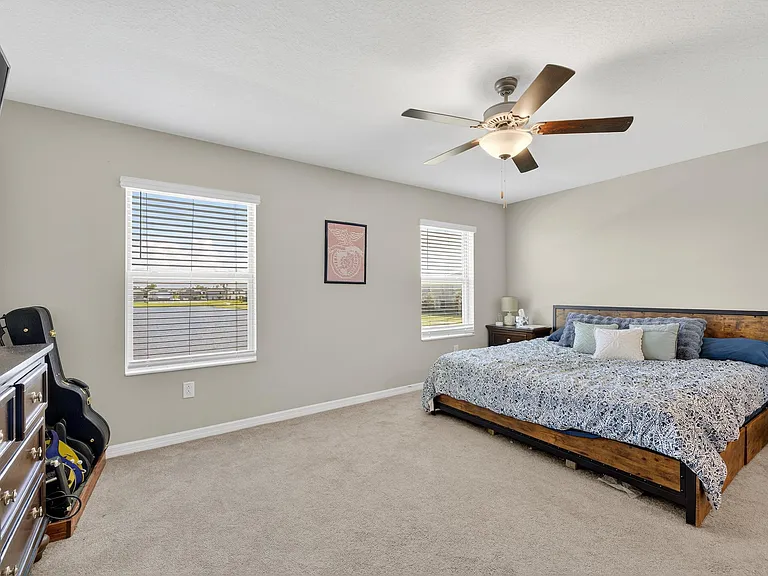 824 Royal Empress Dr — Photo 42