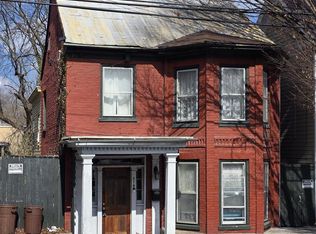 218 W Race St, Martinsburg, WV 25401
