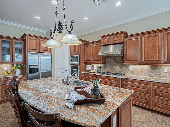 4th image of 628 W Coconino Pl