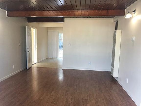 3rd image of 312 Christine Dr