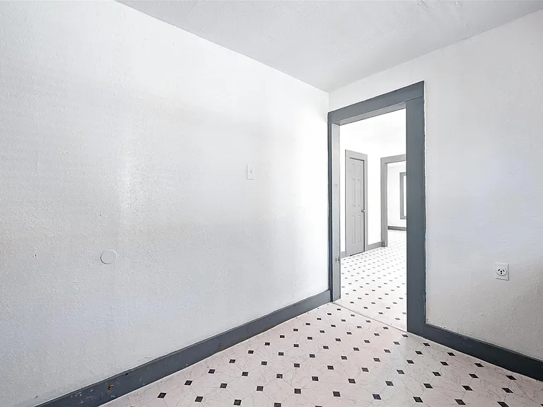 2217 Stevens St — Photo 19