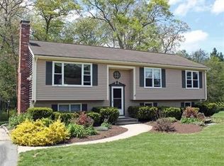 17 Pamela Ln, Attleboro, MA 02703