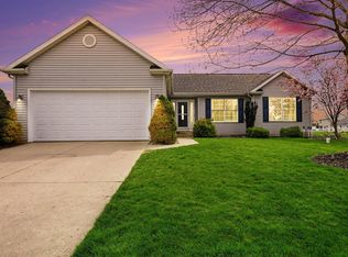 13702 Broken Wood Dr, Granger, IN 46530
