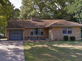 141 Oakridge Rd, Michigan City, IN 46360