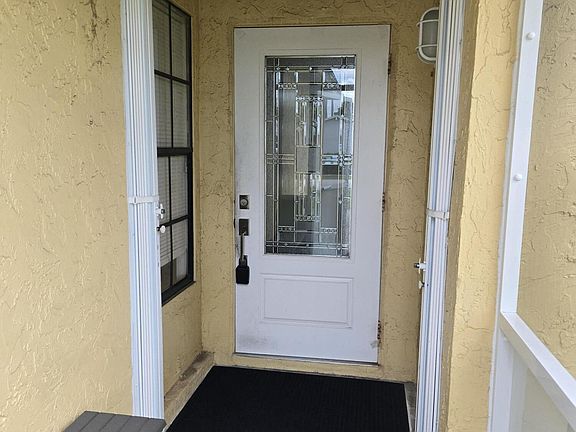 5th image of 1402 Denlow Lane