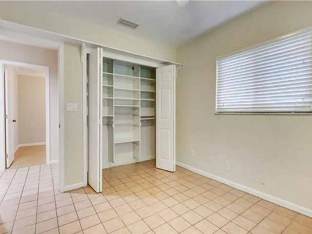 10890 SW 83rd Ave — Photo 10