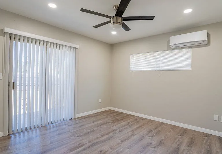 6765 Lemon Ave — Photo 19