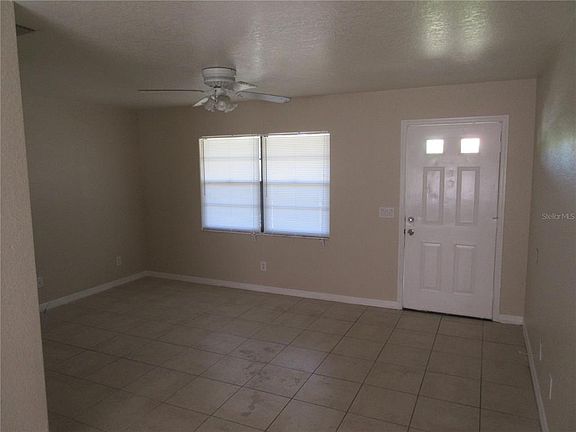2nd image of 979 Roseway Ter NW #979