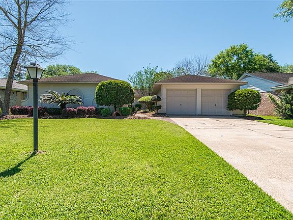 2nd image of 16102 Blackhawk Blvd