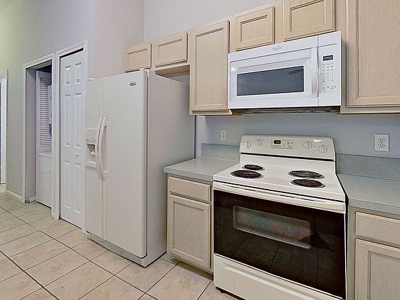 4th image of 9536 Armelle Way Unit 3