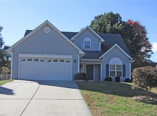 1450 Somerset Crossing Ln, Kernersville, NC 27284