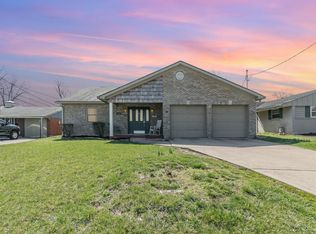 881 E Crescentville Rd, Cincinnati, OH 45246