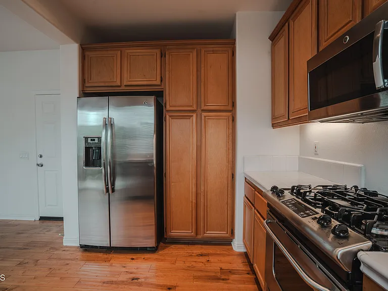 525 Shell Harbor Ln #525 — Photo 3