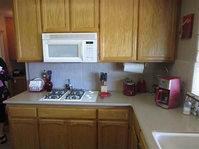 3rd image of 17151 Krystal Dr