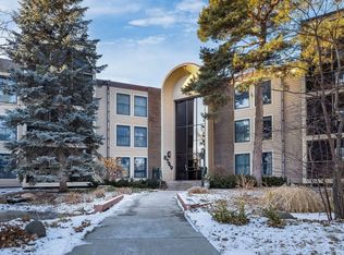 8549 Irwin Rd APT 328, Bloomington, MN 55437