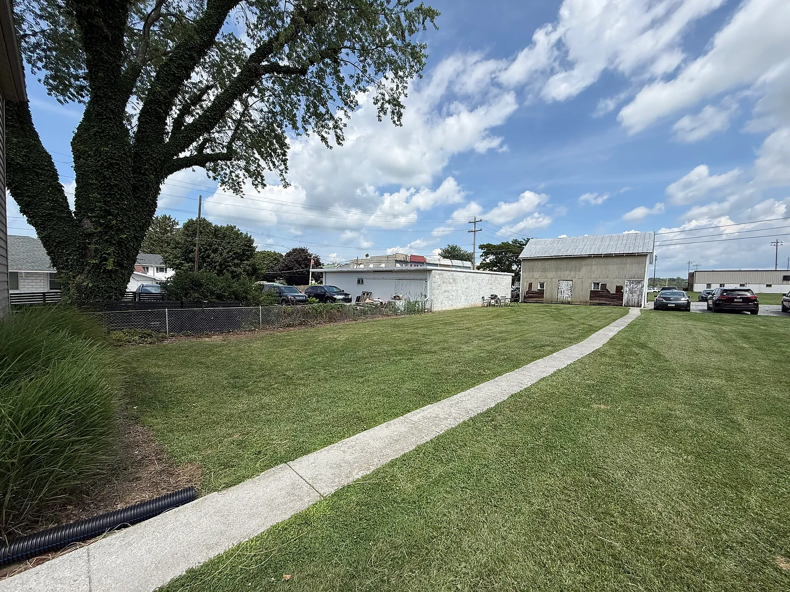 2 bed, 1100 sqft, $850 — Photo 3