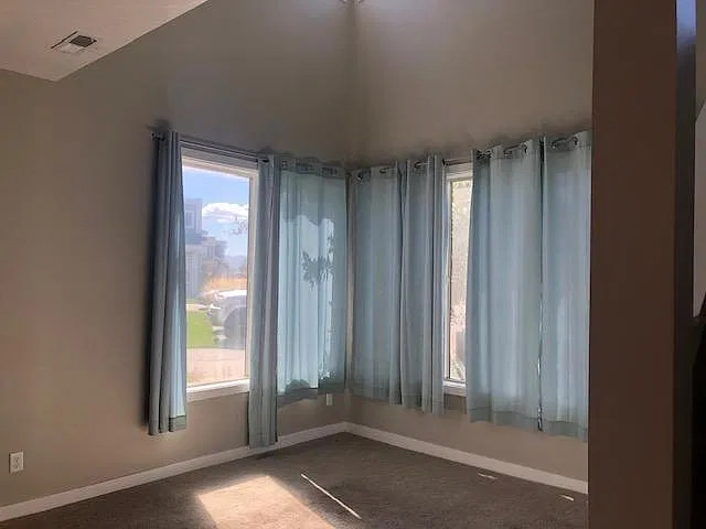 3 bed, 2.5 bath, 1424 sqft, $1,500 — Photo 4