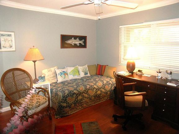 5th image of 2601 S Roosevelt Blvd APT 303C