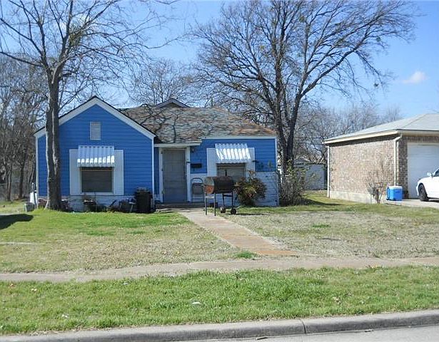 2nd image of 513 SW 15th St