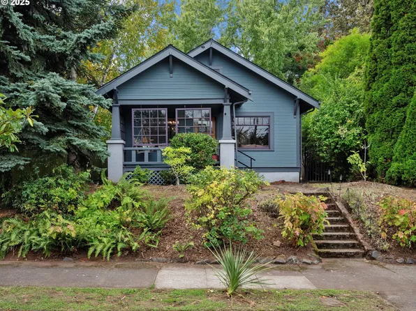 9306 N Ivanhoe St, Portland, OR 97203